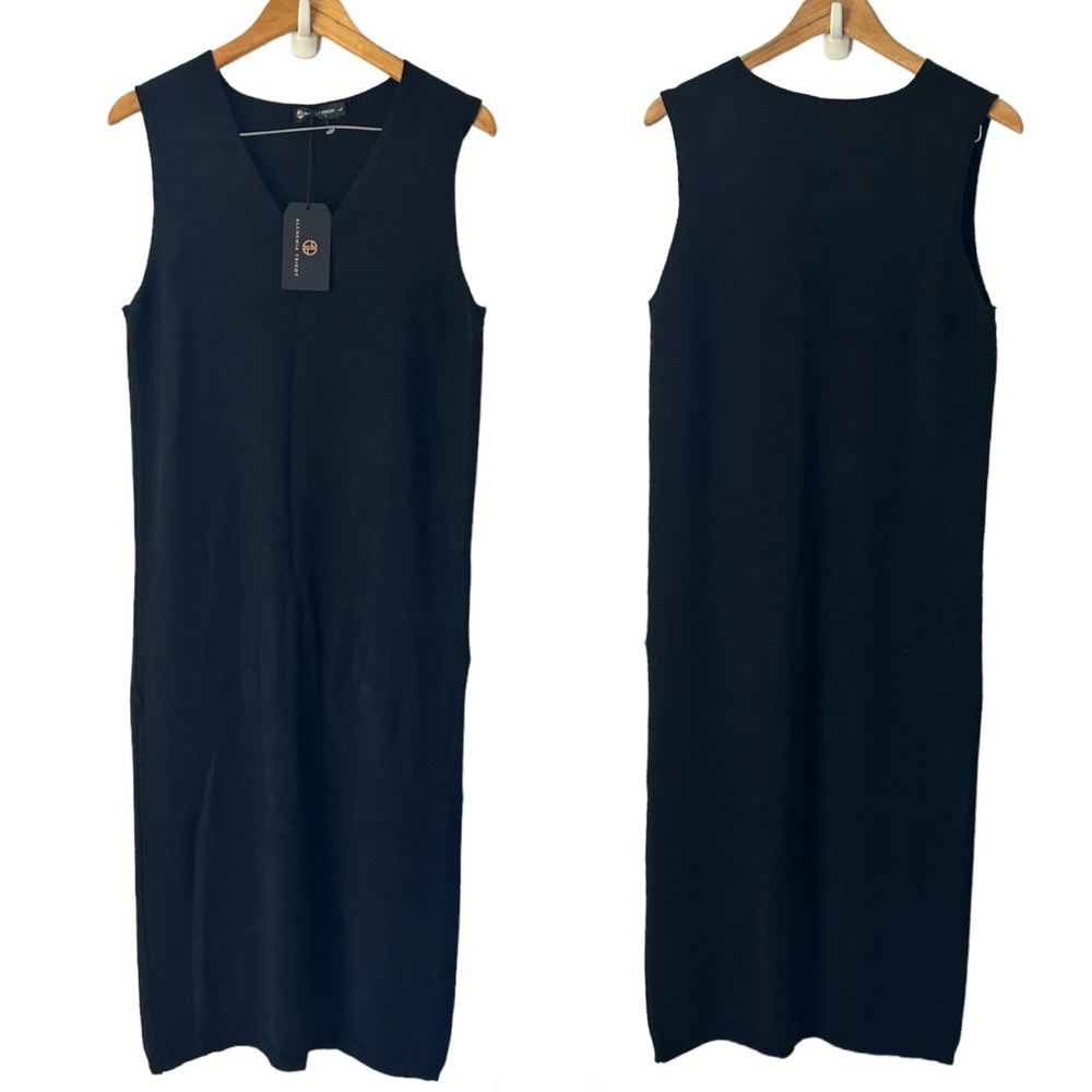 ALCHEMIA TRICOT Sleeveless V Neck Black Italian Maxi Sweater Dress Girlhood